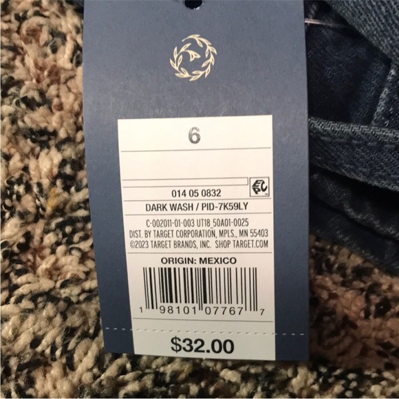 Universal Thread 80’s Mid Rise Slim Leg Denim Jeans Dark Wash Blue Var Sizes NWT - Picture 8 of 9